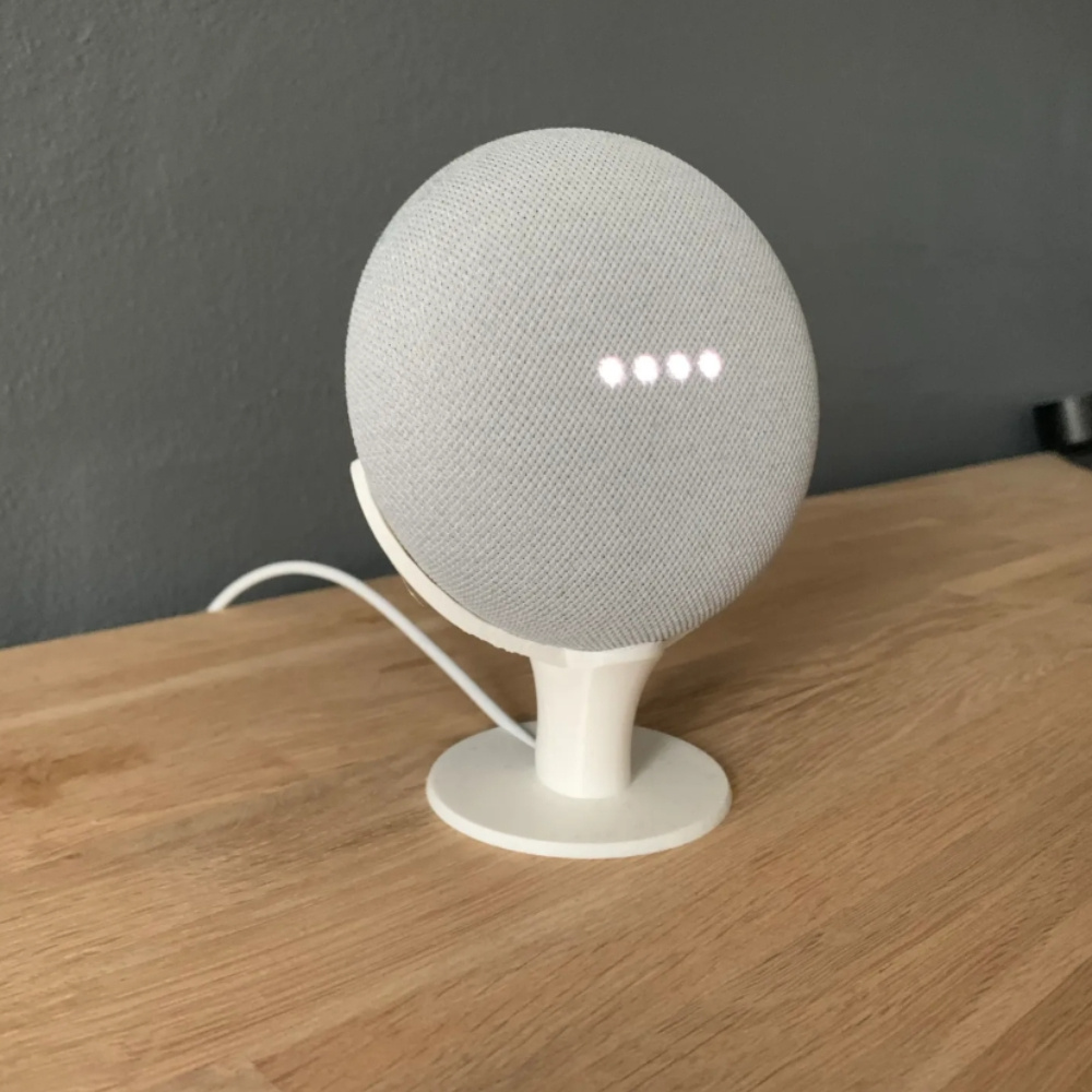 حامل مكبر صوت ذكي مع غطاء حماي - مراجعة Google Speaker Nest Audio وسعره